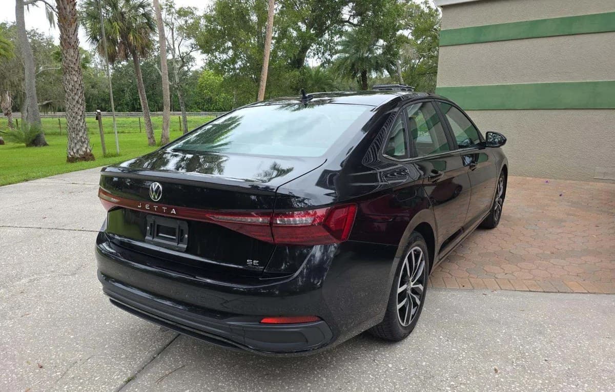2025 VOLKSWAGEN JETTA 1.5T SE 4