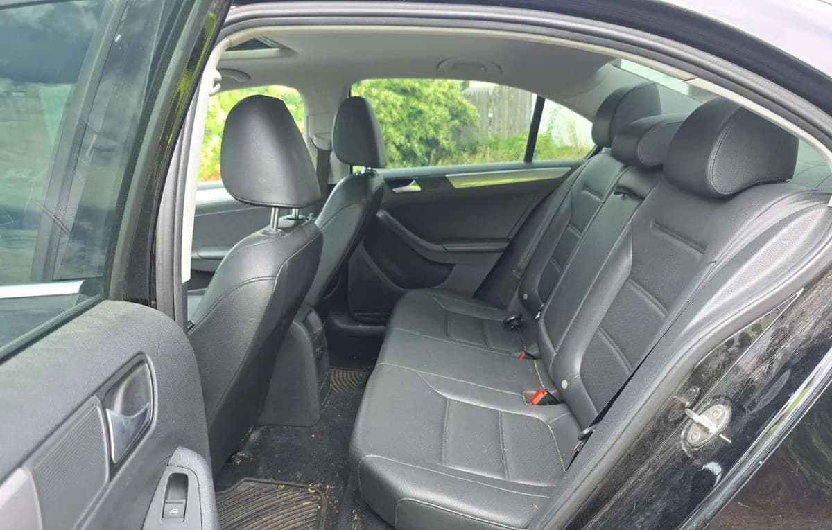2017 VOLKSWAGEN JETTA 1.4T SE 6