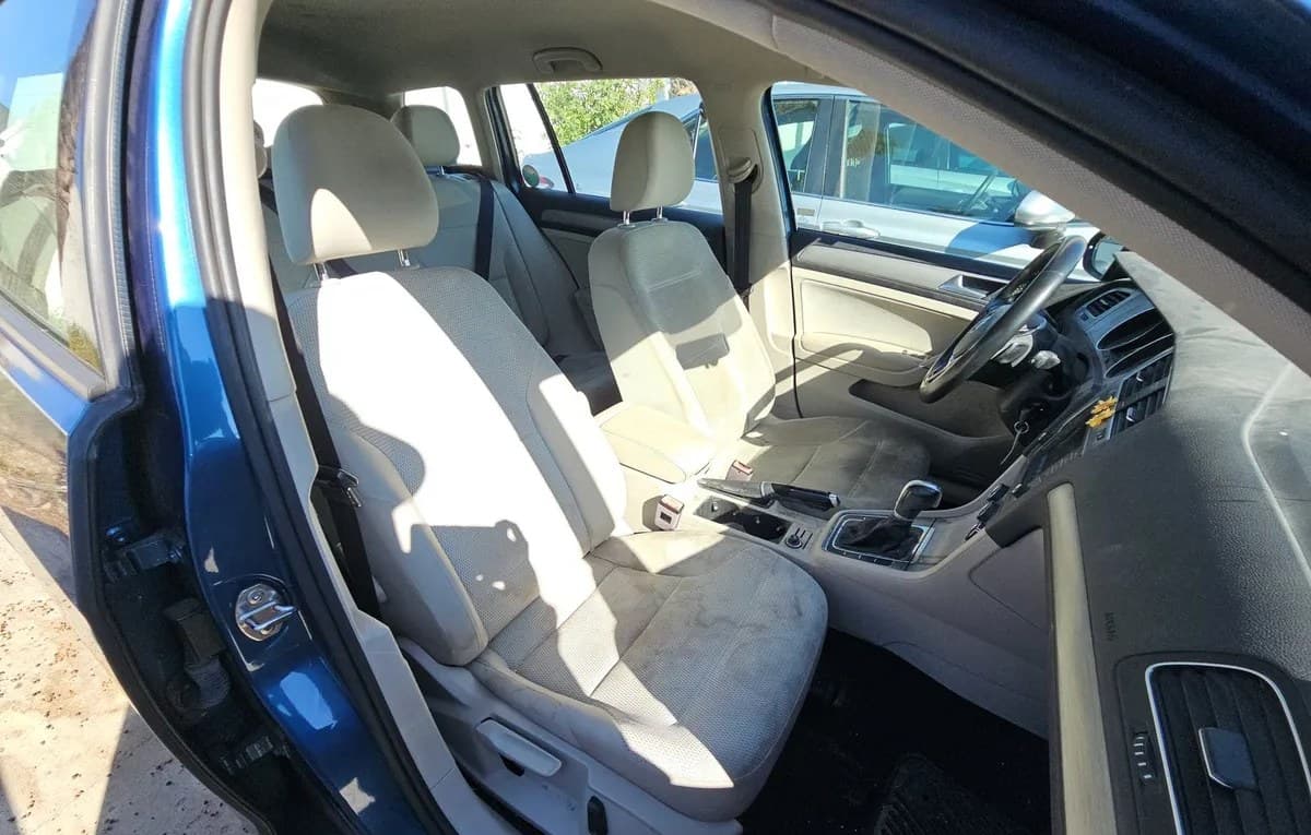 2017 VOLKSWAGEN GOLF 1.8T S 4