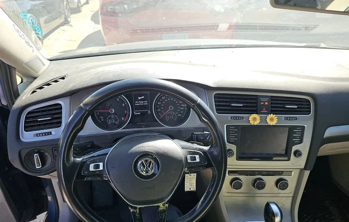 2017 VOLKSWAGEN GOLF 1.8T S 6