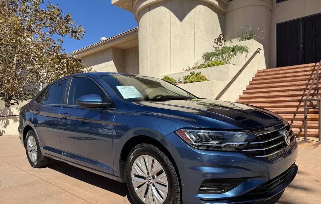 2019 VOLKSWAGEN JETTA R-LINE