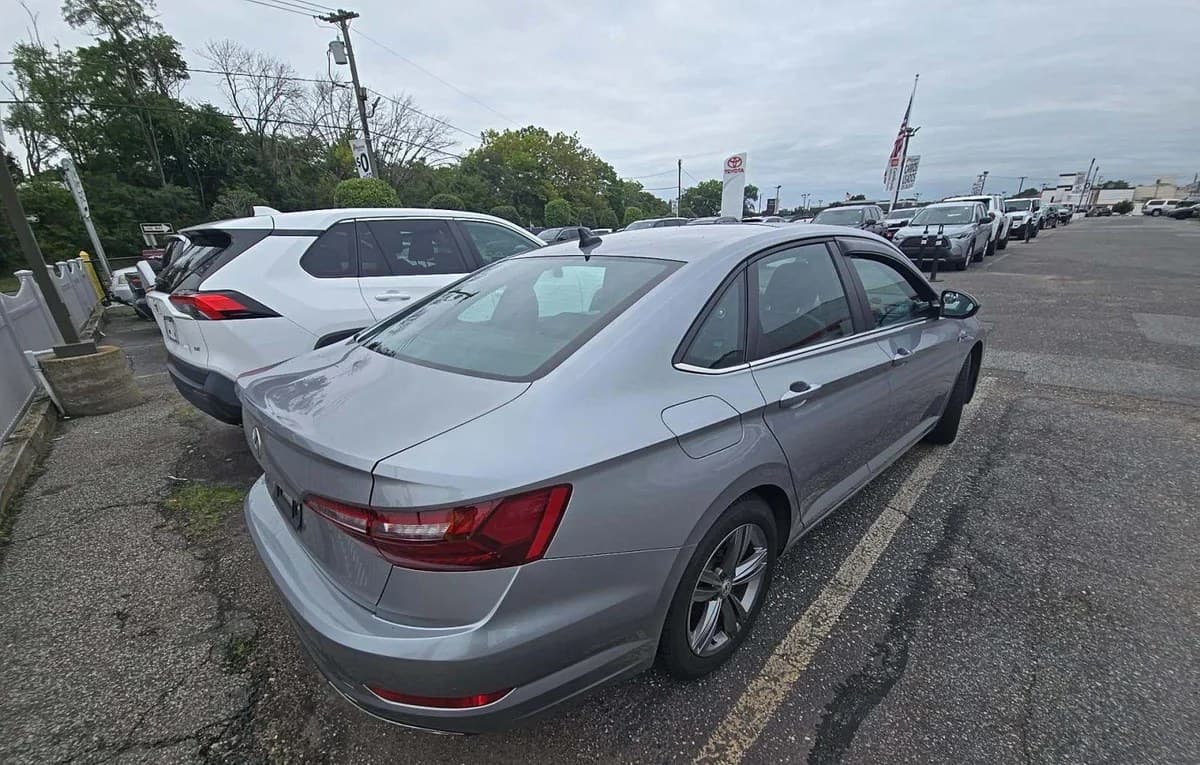 2021 VOLKSWAGEN JETTA S 4