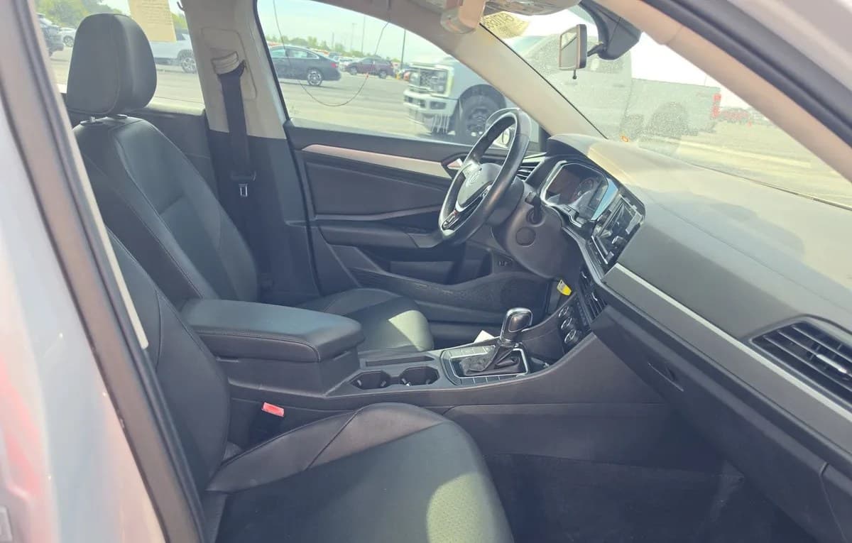 2019 VOLKSWAGEN JETTA SE 5