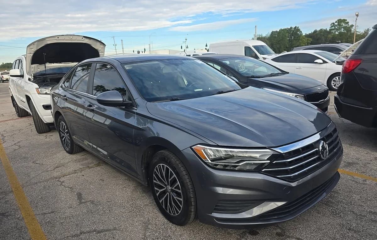 2019 VOLKSWAGEN JETTA SE 4
