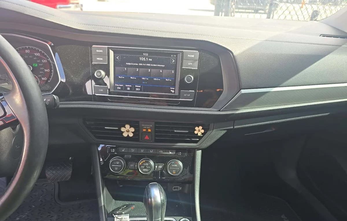 2019 VOLKSWAGEN JETTA 1.4T SE 7