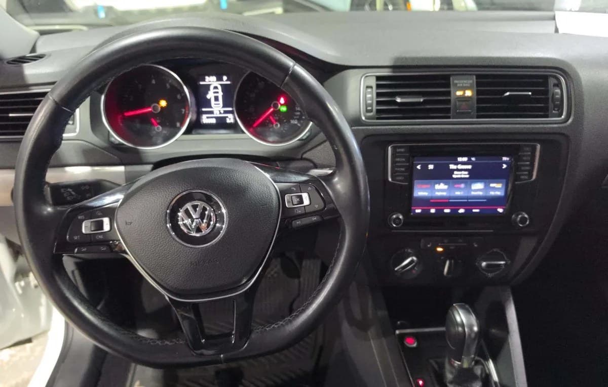 2017 VOLKSWAGEN JETTA 1.4T SE 7