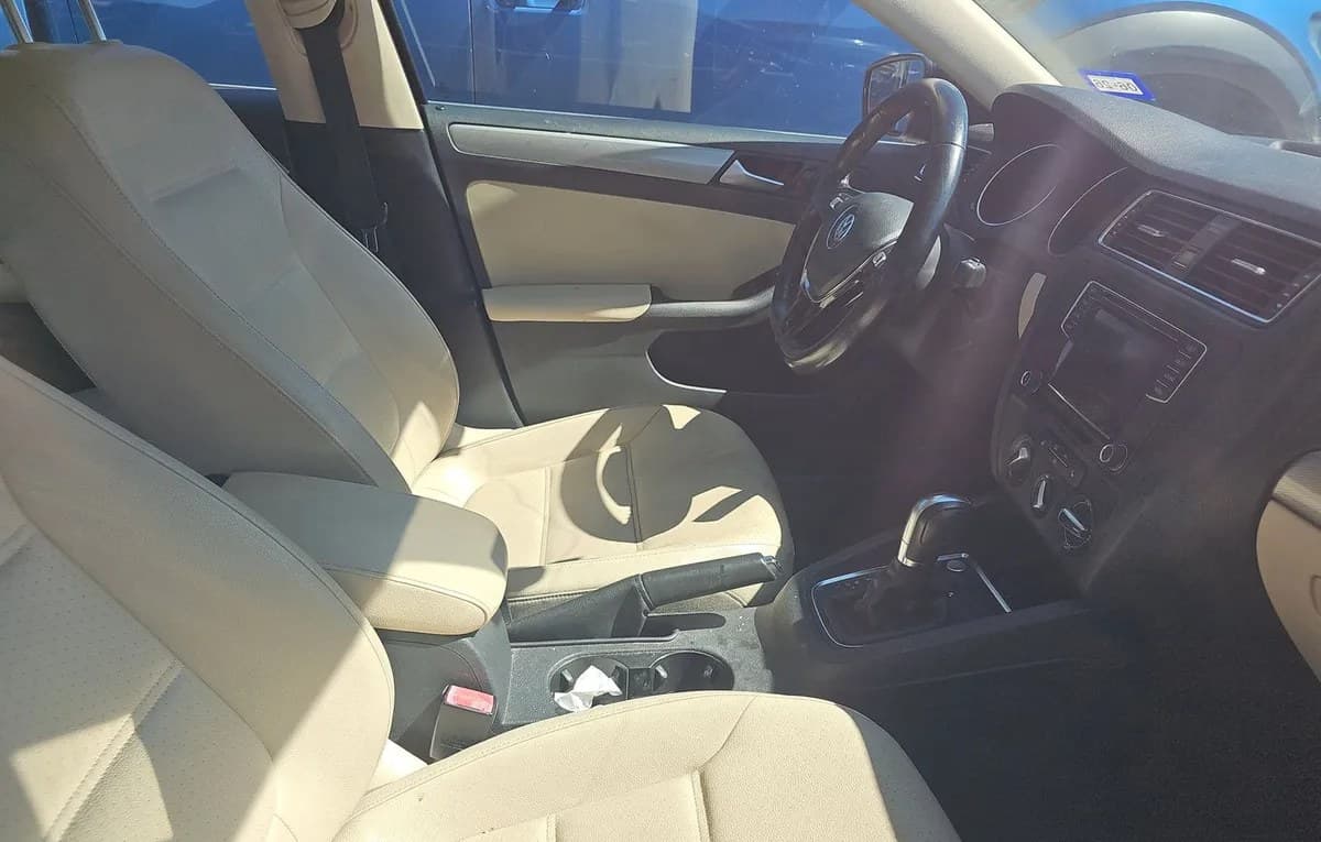 2017 VOLKSWAGEN JETTA 1.4T SE 5