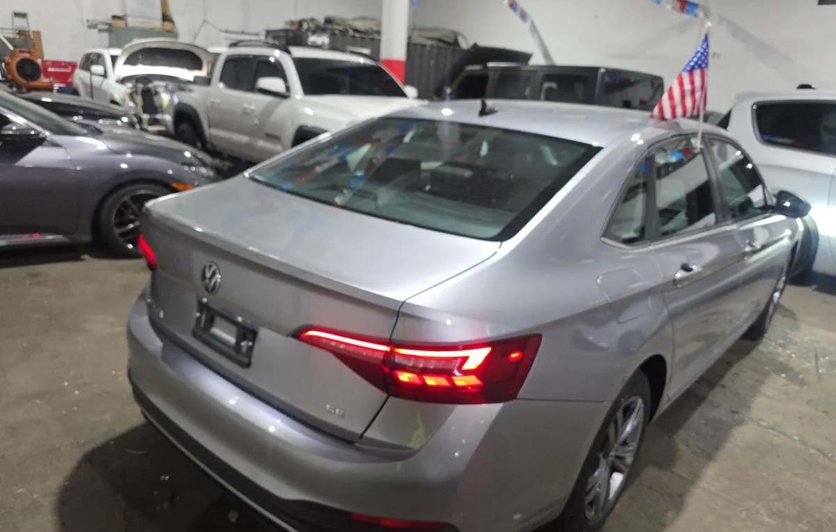 2024 VOLKSWAGEN JETTA 1.5T SE 4