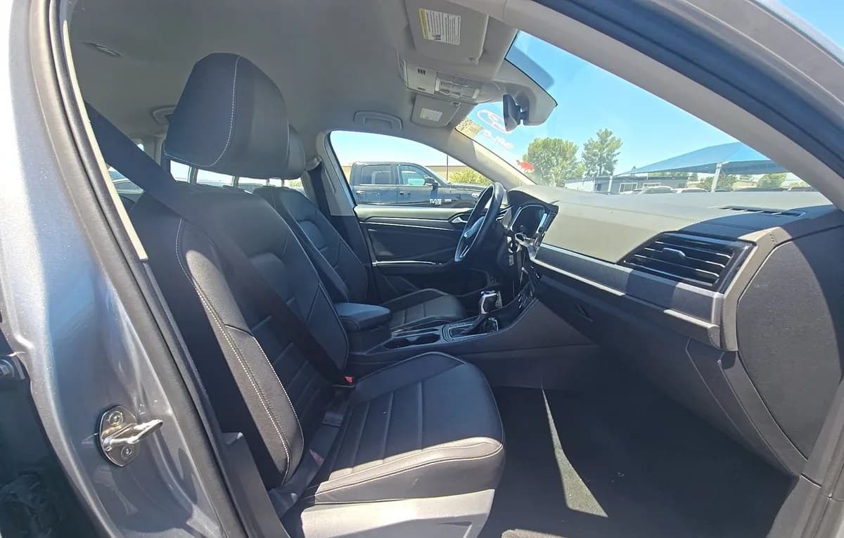 2024 VOLKSWAGEN JETTA SE 5