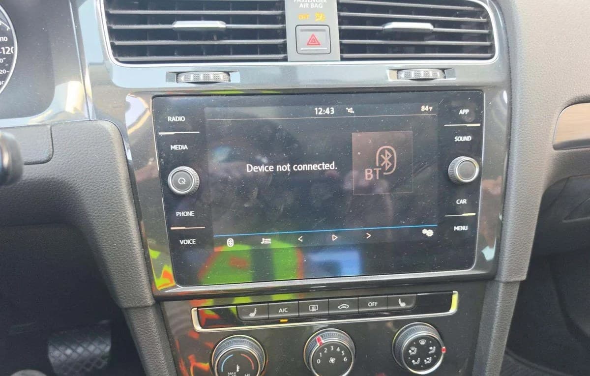 2018 VOLKSWAGEN GOLF SE HATCHBACK 5