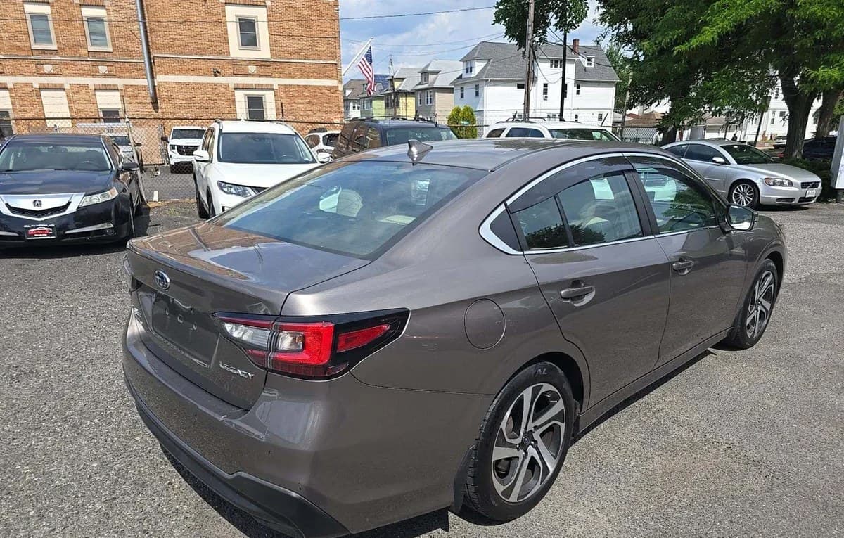 2021 SUBARU LEGACY Limited 4