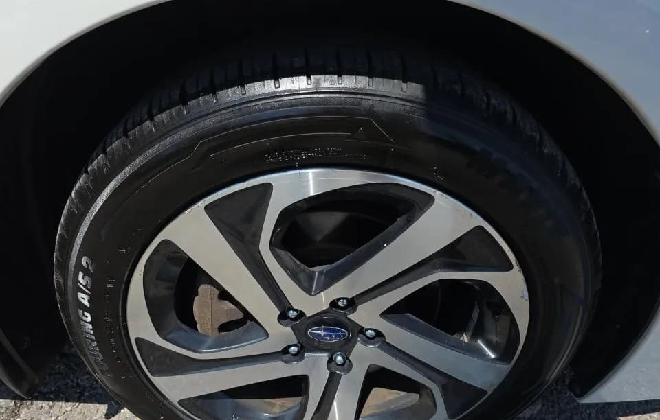 2020 SUBARU LEGACY Limited 6
