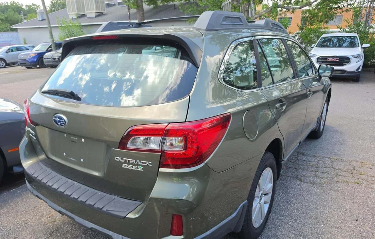 2017 SUBARU OUTBACK 2.5i 4