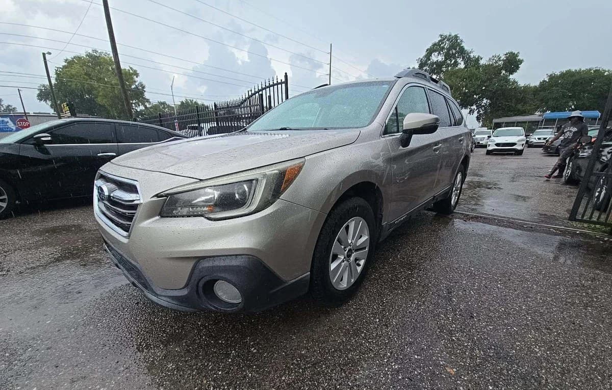 2018 SUBARU OUTBACK 2.5I Premium 2