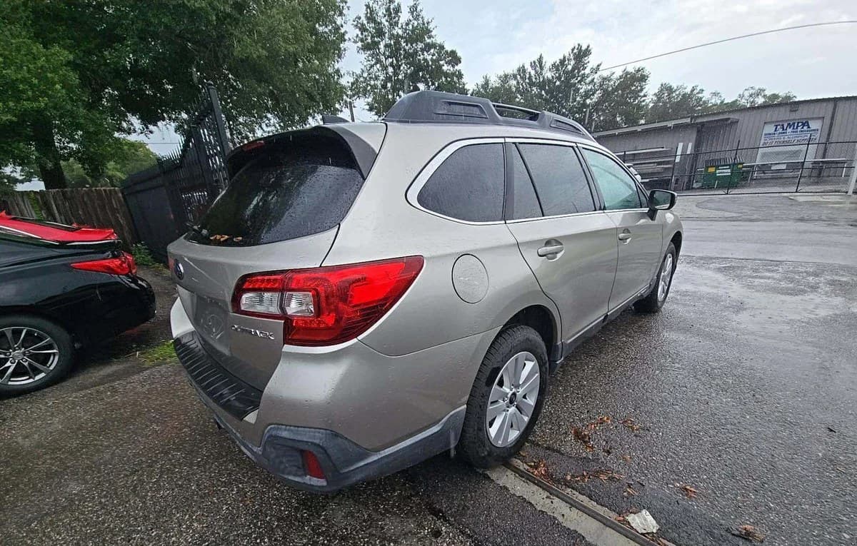 2018 SUBARU OUTBACK 2.5I Premium 4