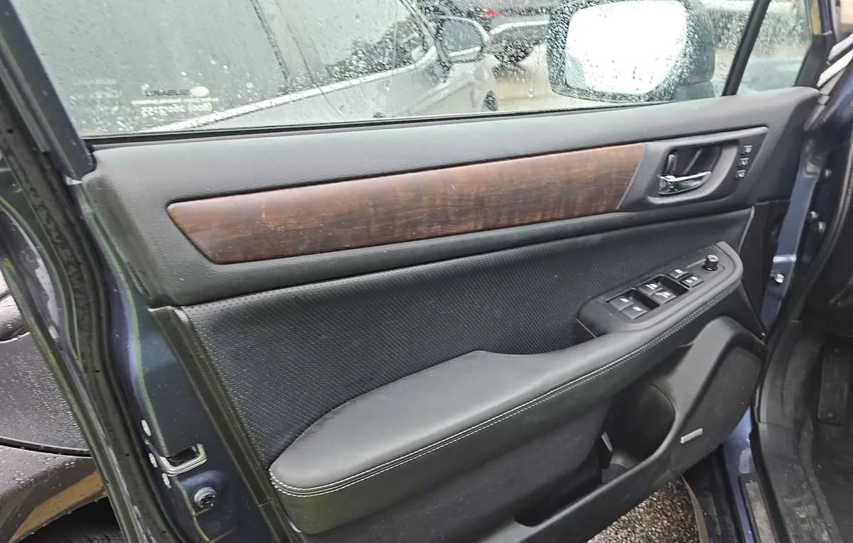 2017 SUBARU OUTBACK 2.5I Limited 6