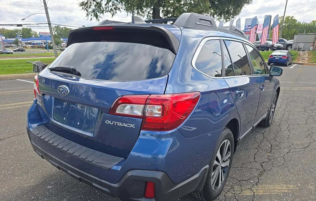 2019 SUBARU OUTBACK 2.5I Limited 4