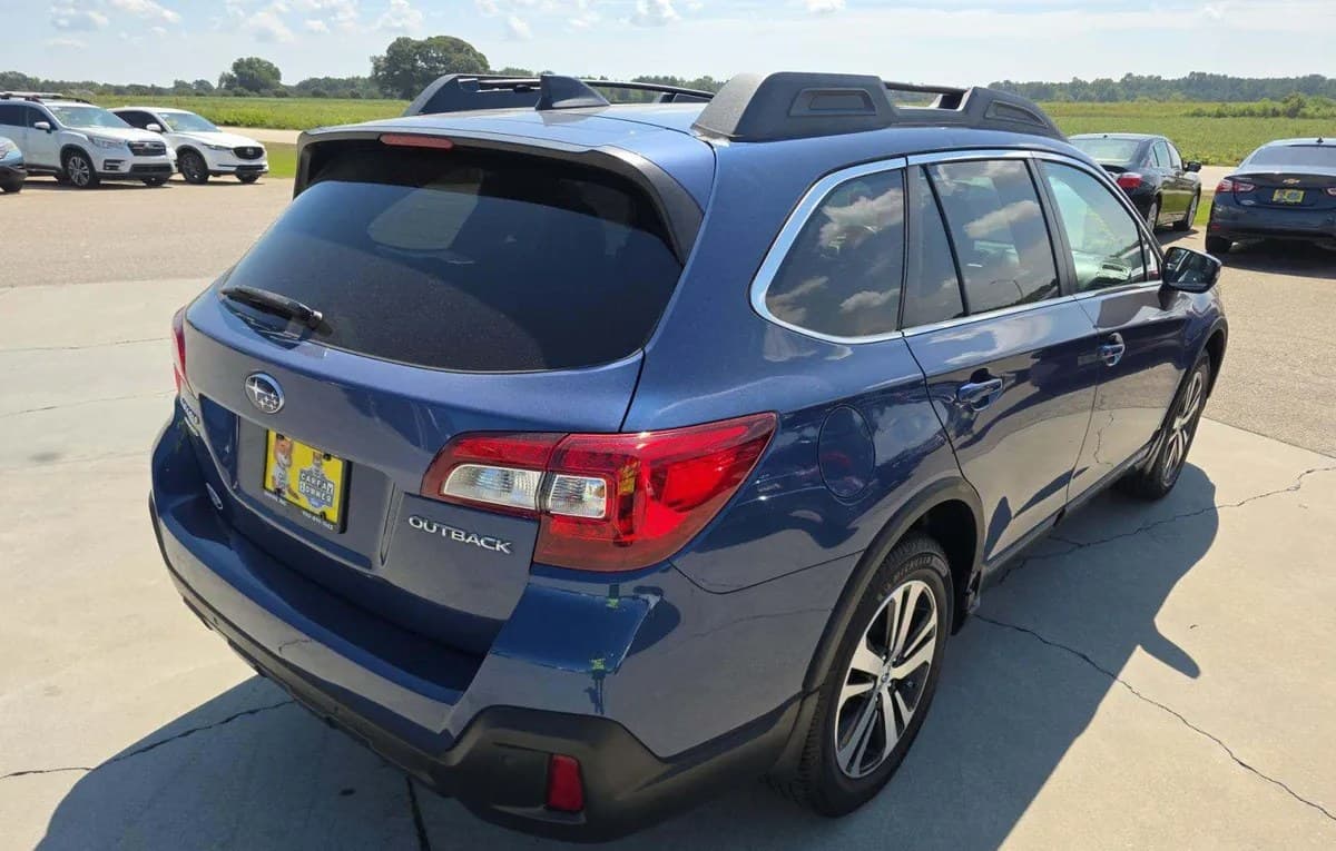 2019 SUBARU OUTBACK 2.5I LIMITED 4