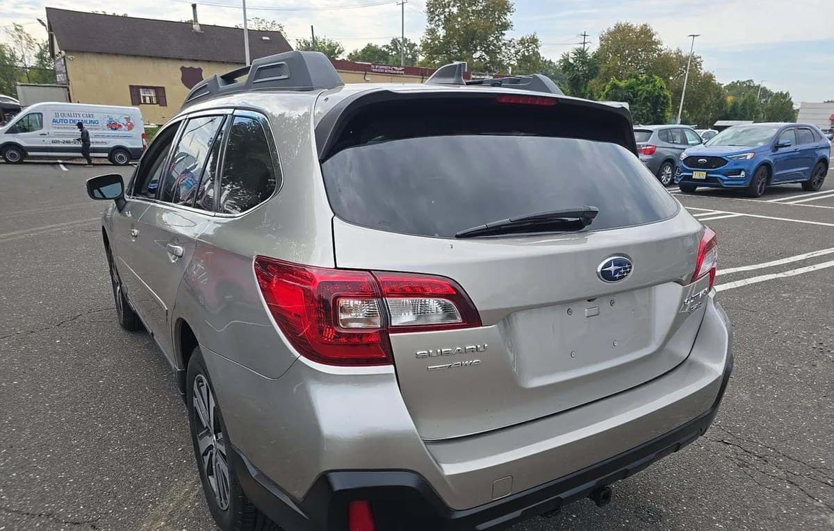 2018 SUBARU OUTBACK 3.6R Limited 3
