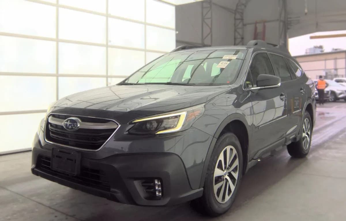 2022 SUBARU OUTBACK Base 2