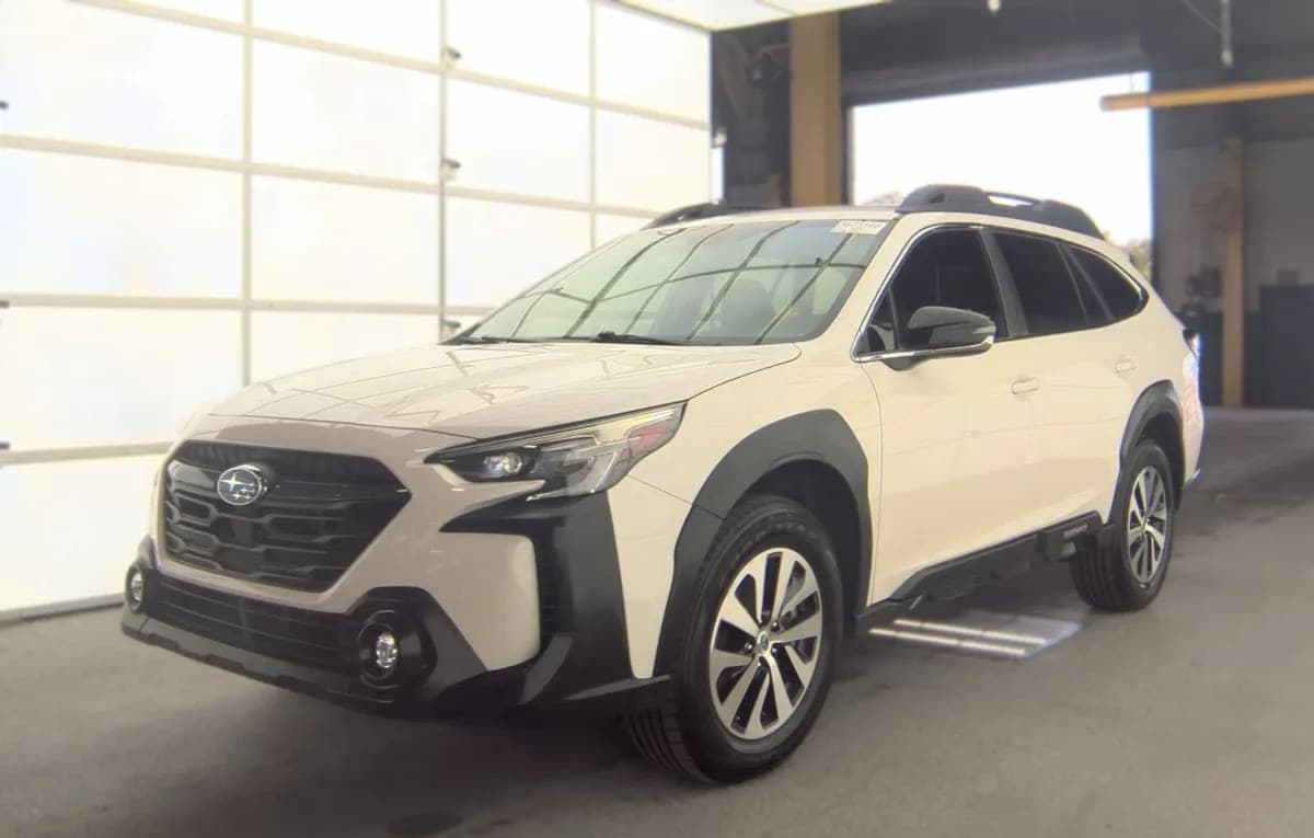 2025 SUBARU OUTBACK Premium 2