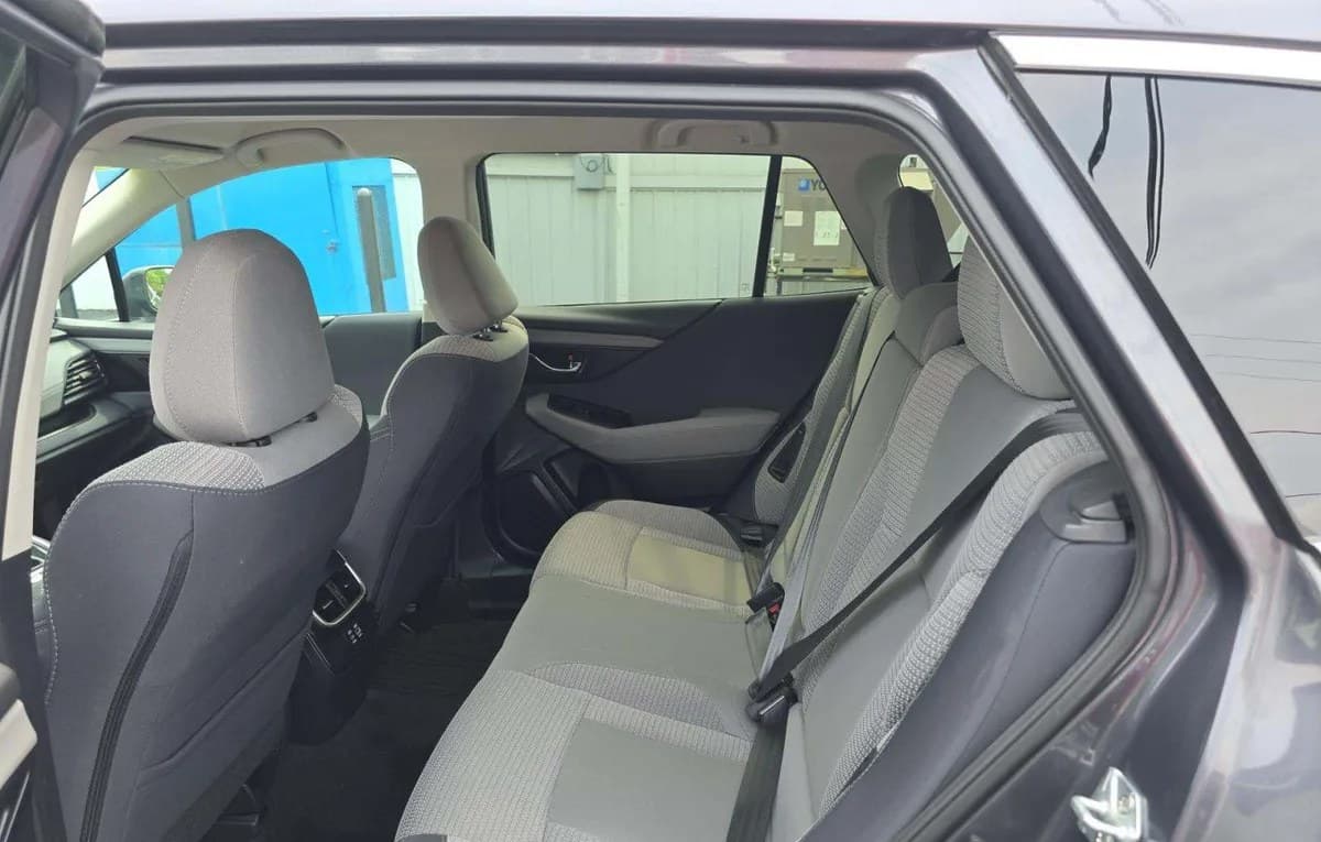 2024 SUBARU OUTBACK Premium 7