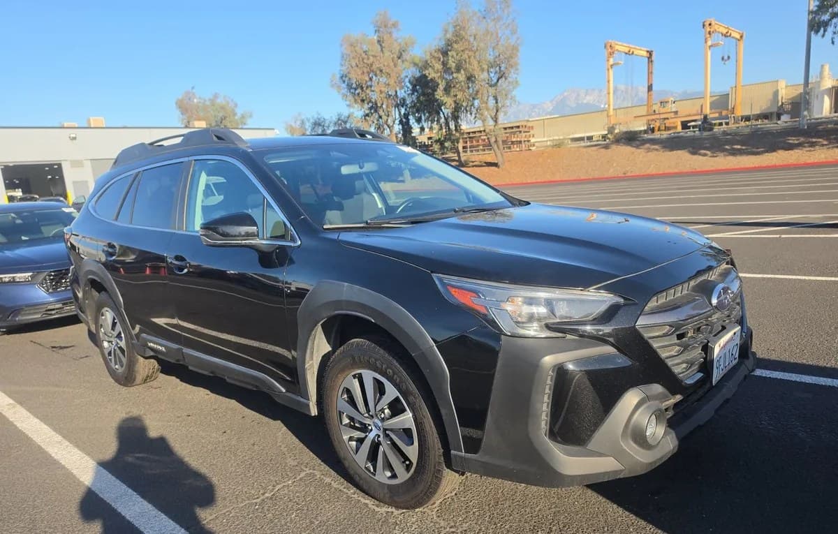 2023 SUBARU OUTBACK Premium 4