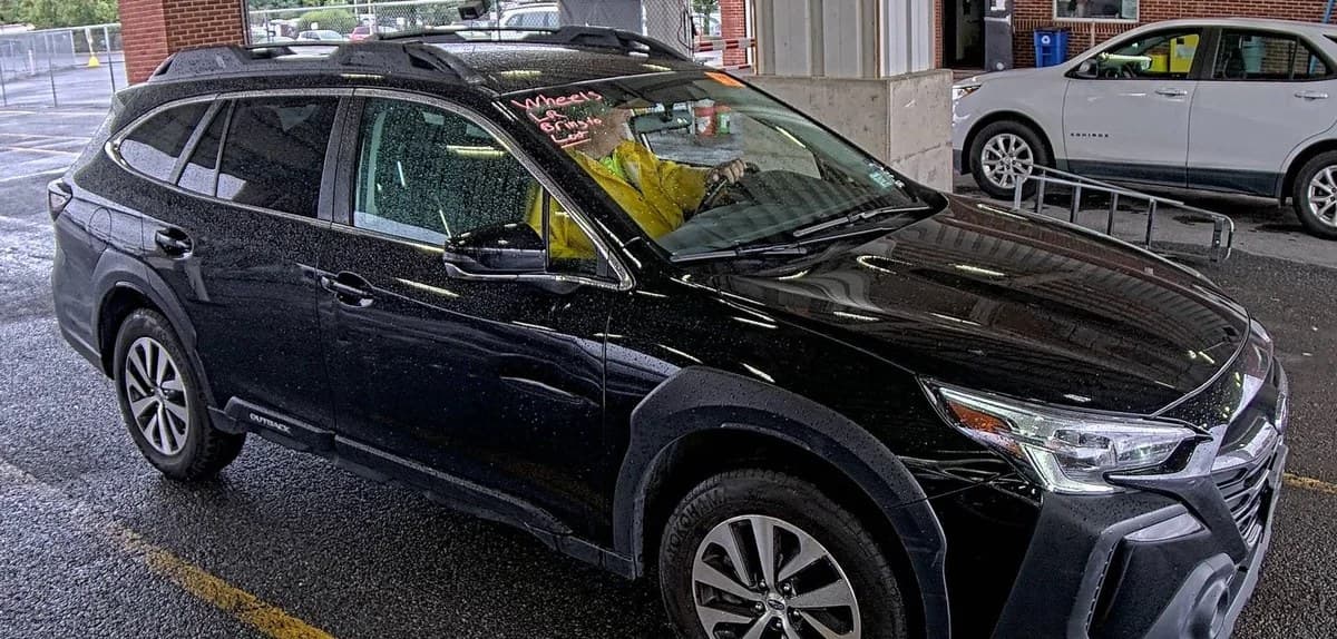 2023 SUBARU OUTBACK Premium 4