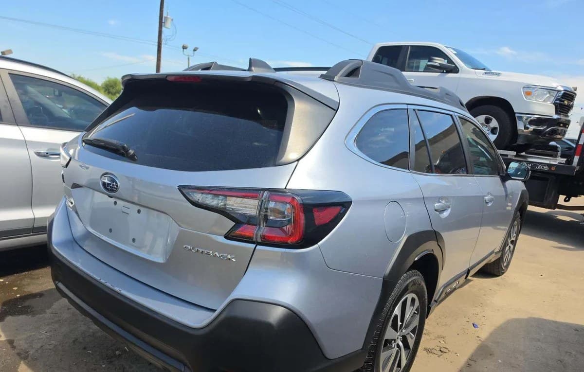 2024 SUBARU OUTBACK Premium 4