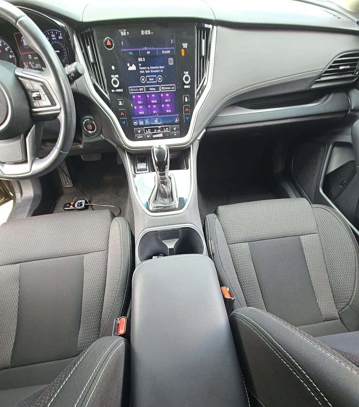2020 SUBARU OUTBACK Premium 7