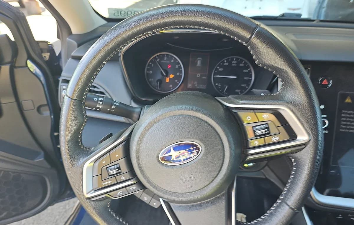 2020 SUBARU OUTBACK Premium 7