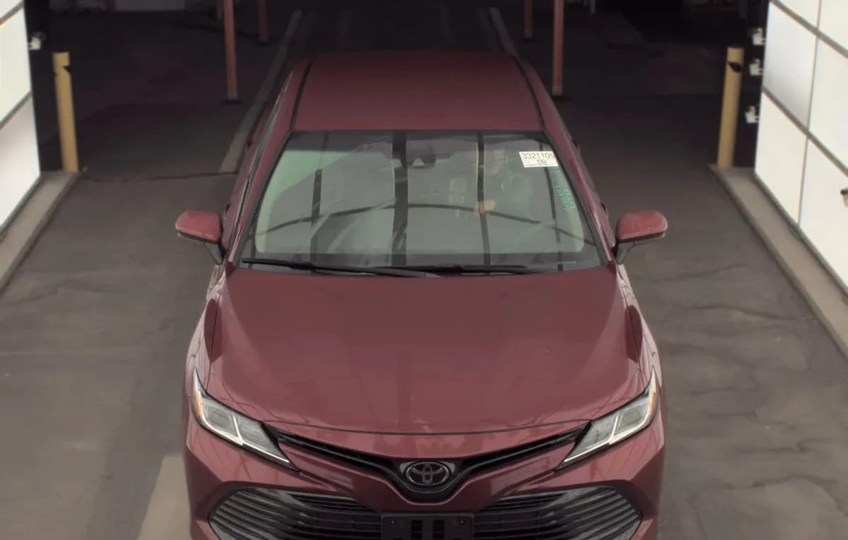 2018 TOYOTA CAMRY LE 3