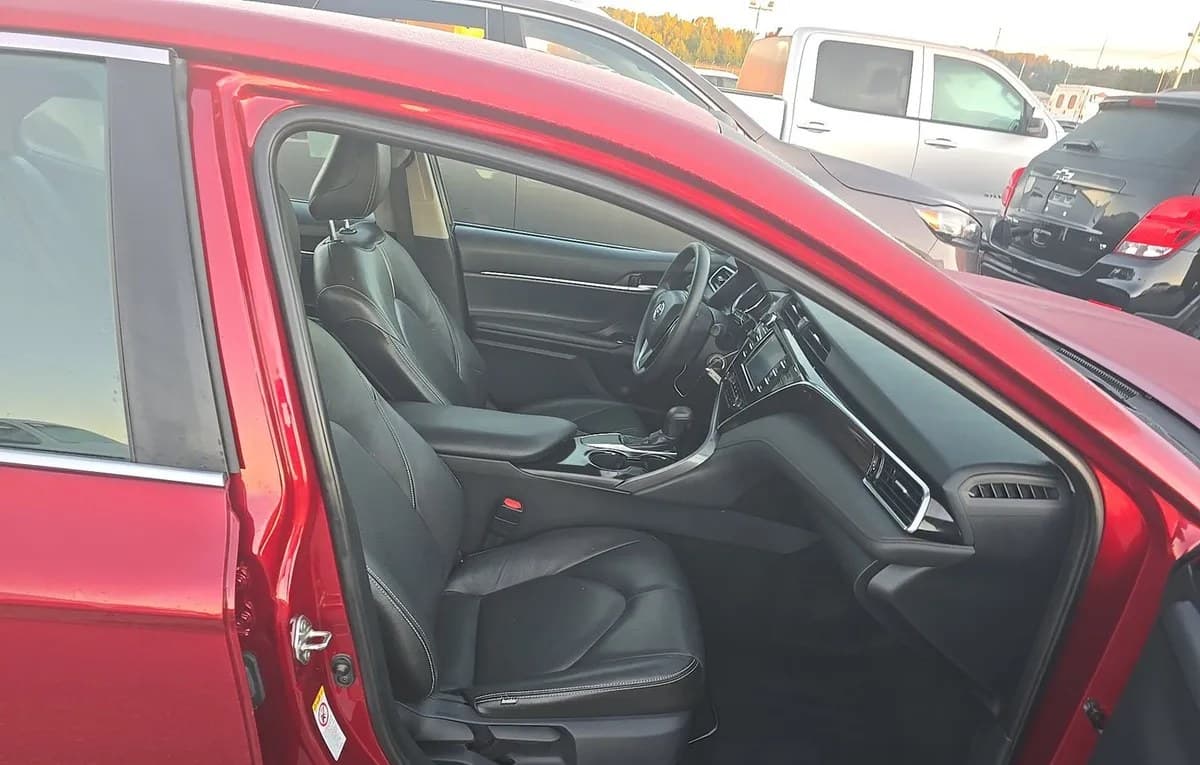 2018 TOYOTA CAMRY LE 5