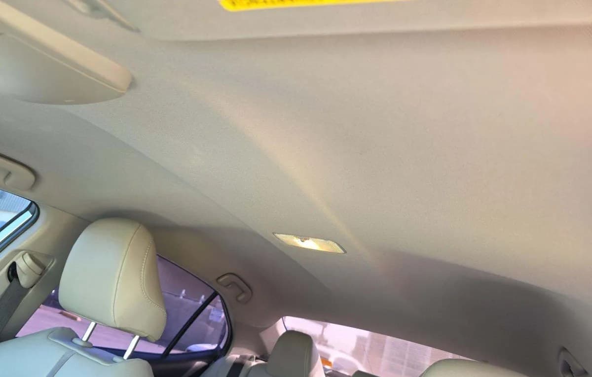 2019 TOYOTA CAMRY SE 5