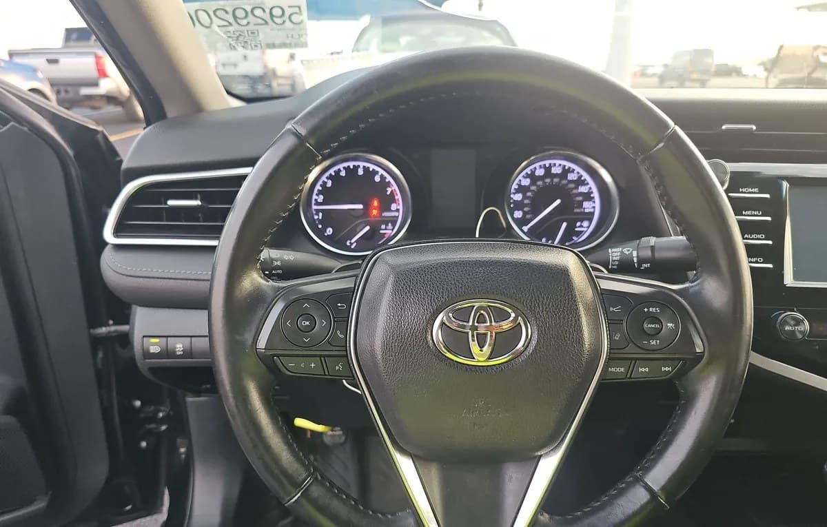 2018 TOYOTA CAMRY SE 7