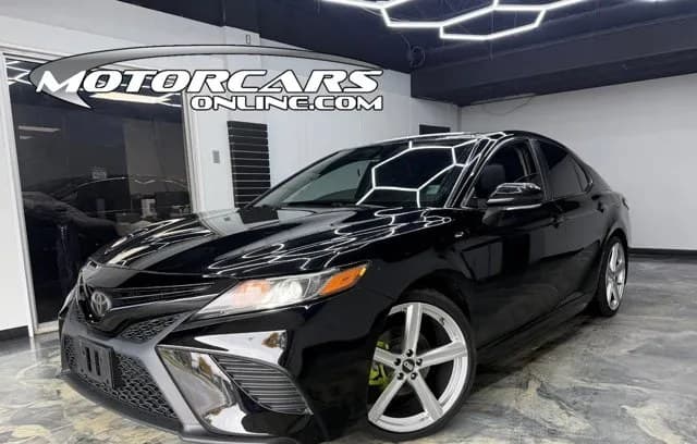 2019 TOYOTA CAMRY SE