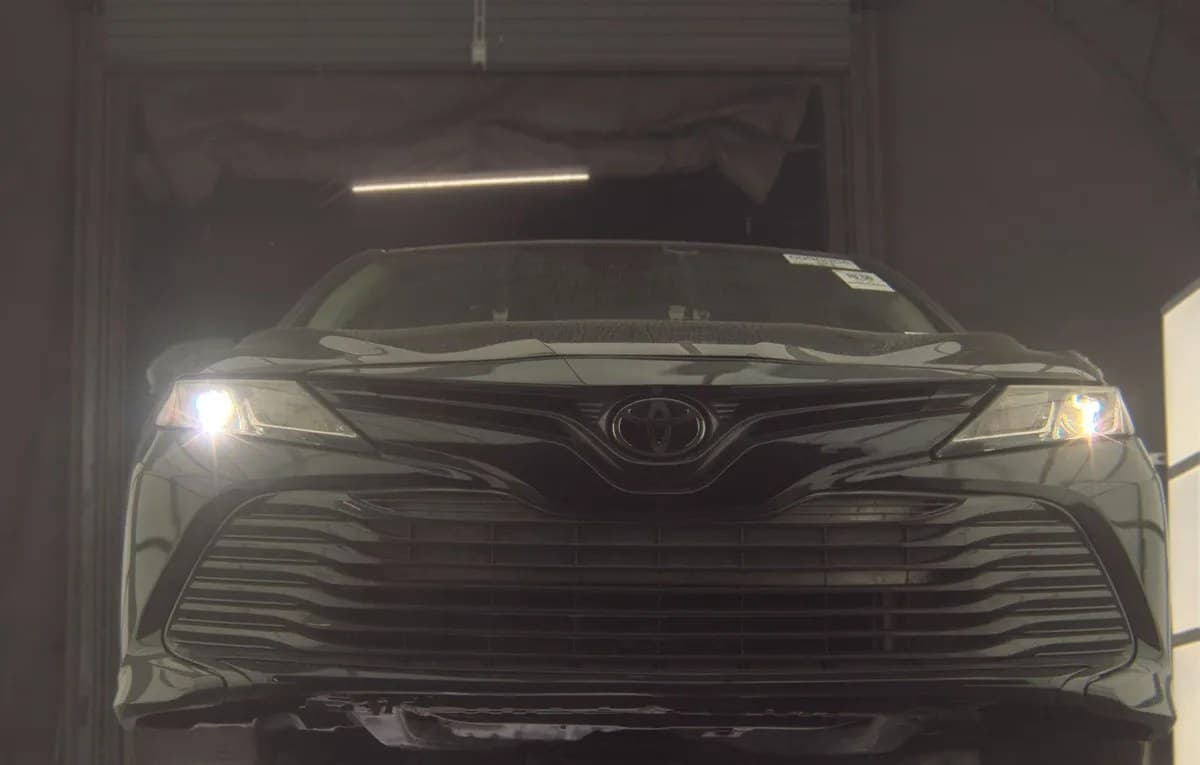 2019 TOYOTA CAMRY LE 4