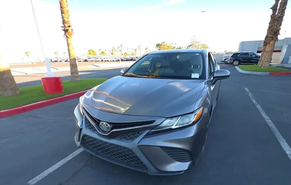2019 TOYOTA CAMRY SE