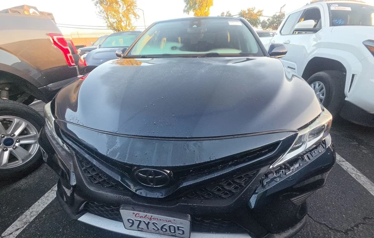 2019 TOYOTA CAMRY SE 5
