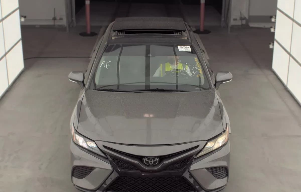 2018 TOYOTA CAMRY XSE 3