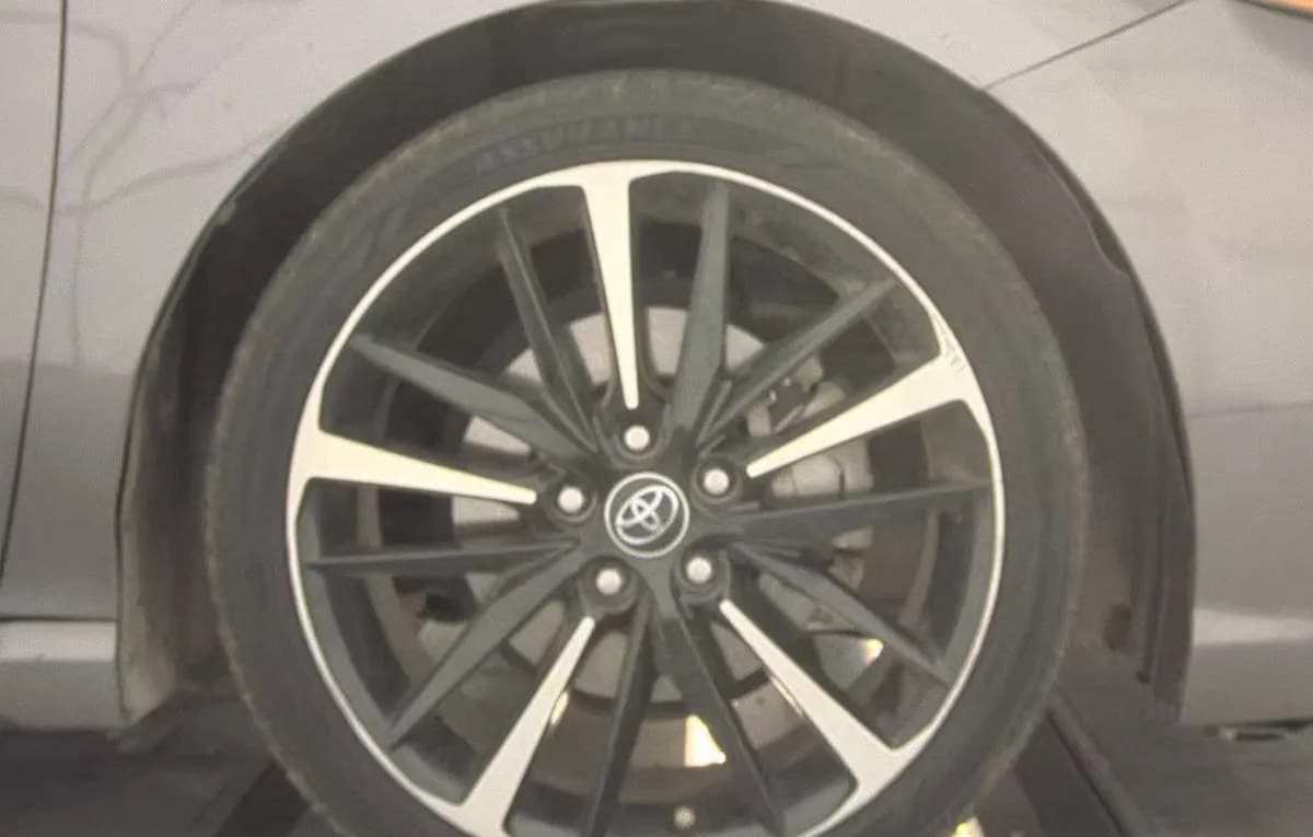 2018 TOYOTA CAMRY XSE 7
