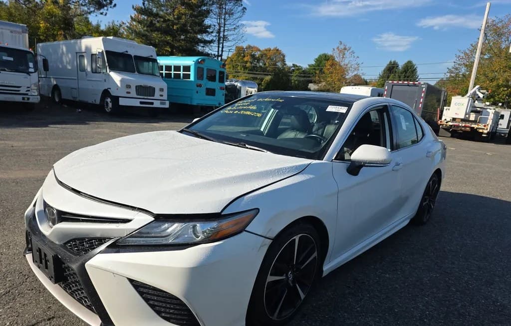 2019 TOYOTA CAMRY XSE