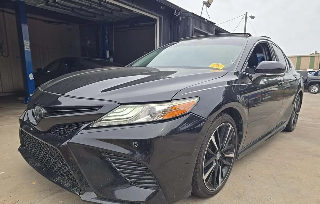 2019 TOYOTA CAMRY XSE