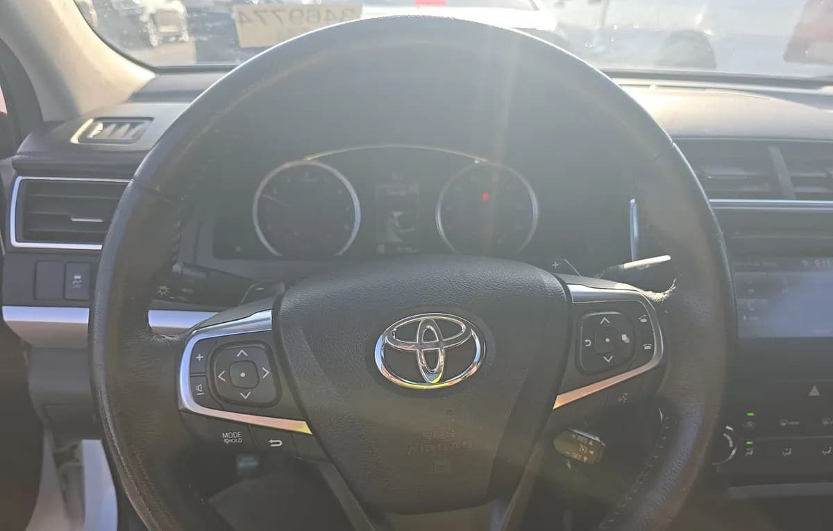 2017 TOYOTA CAMRY SE 7