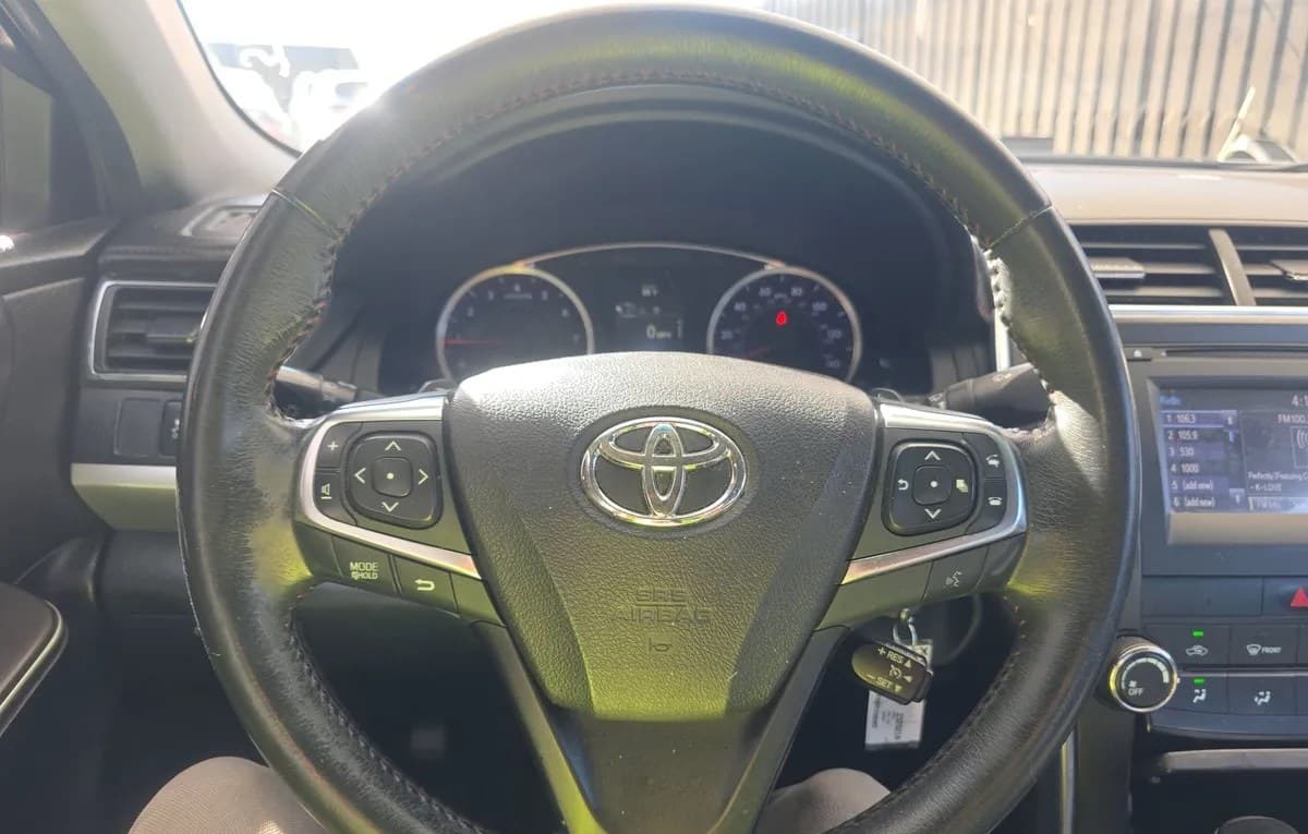 2017 TOYOTA CAMRY SE 7
