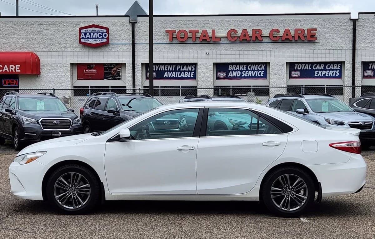 2017 TOYOTA CAMRY 3