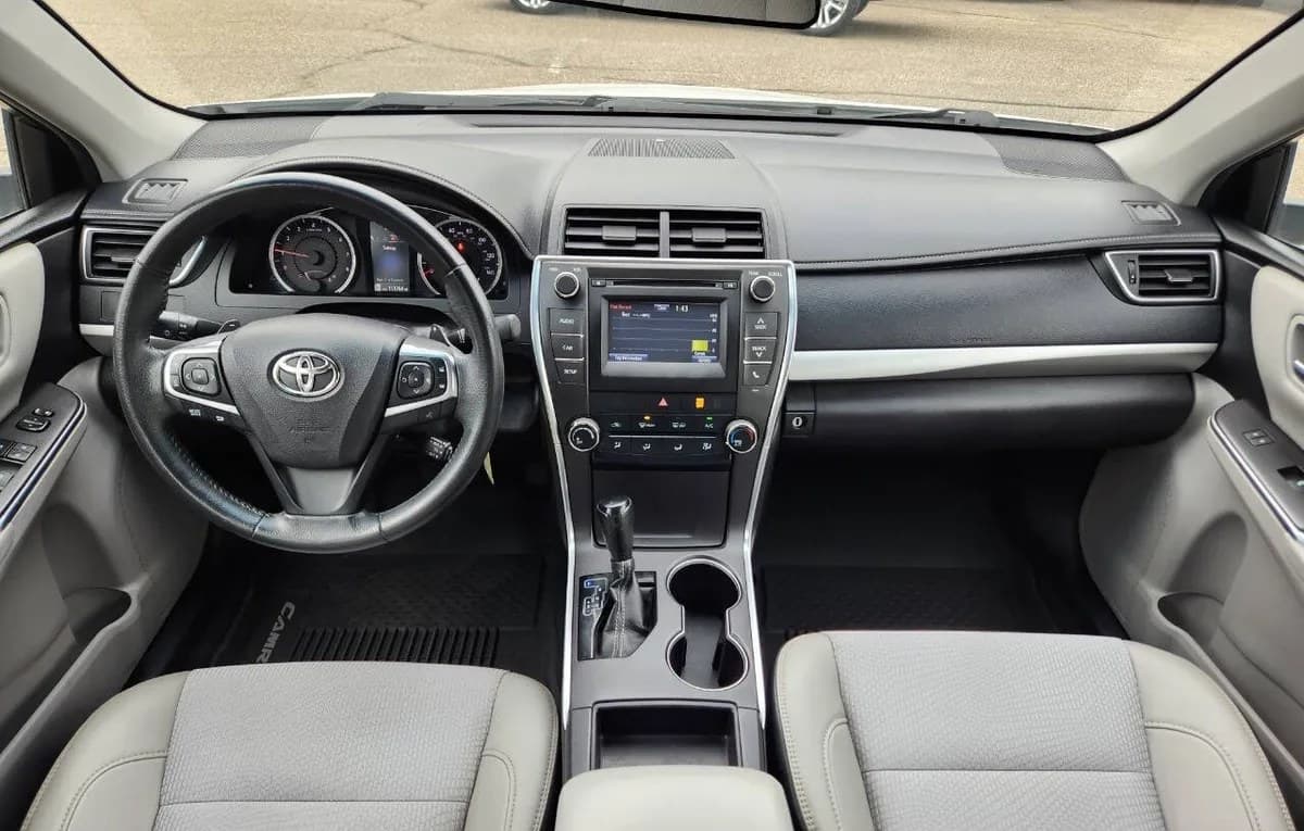 2017 TOYOTA CAMRY 4