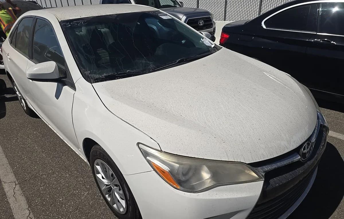 2017 TOYOTA CAMRY LE 3