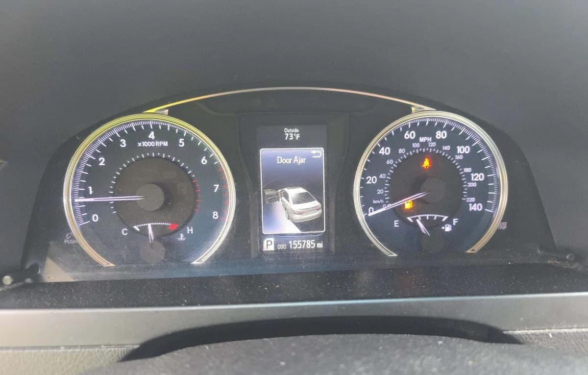 2017 TOYOTA CAMRY LE 6