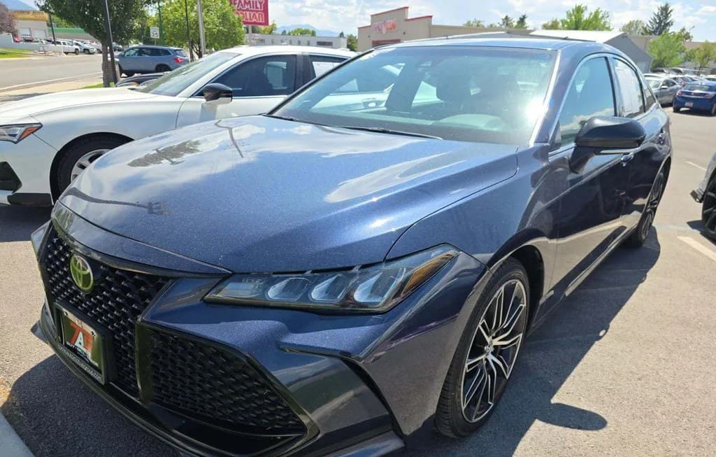 2019 TOYOTA AVALON XSE